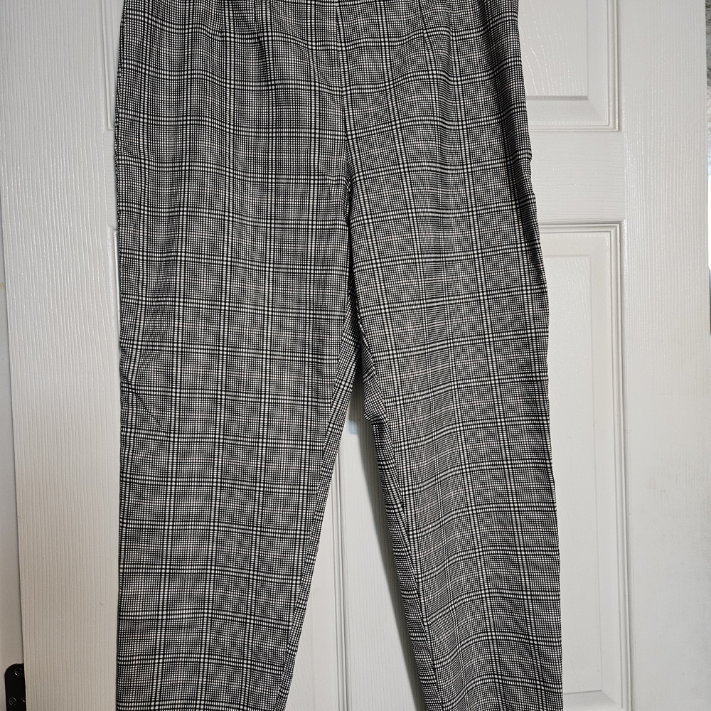 Time and Tru Women's Black and White Checkered Dress Pants